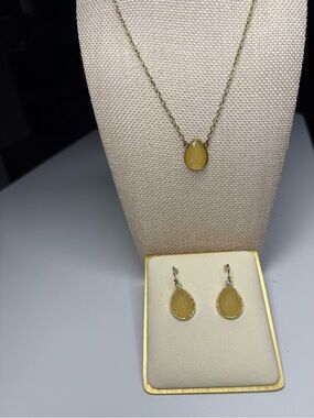 Marilyn Schiff Necklace Earrings Set Yellow Teardrop Pendant Gold Tone 16”